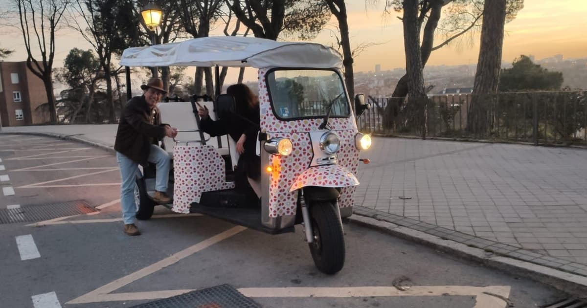 Madrid: tours de la ciudad - tuk tuk ecológico privado de 6 plazas