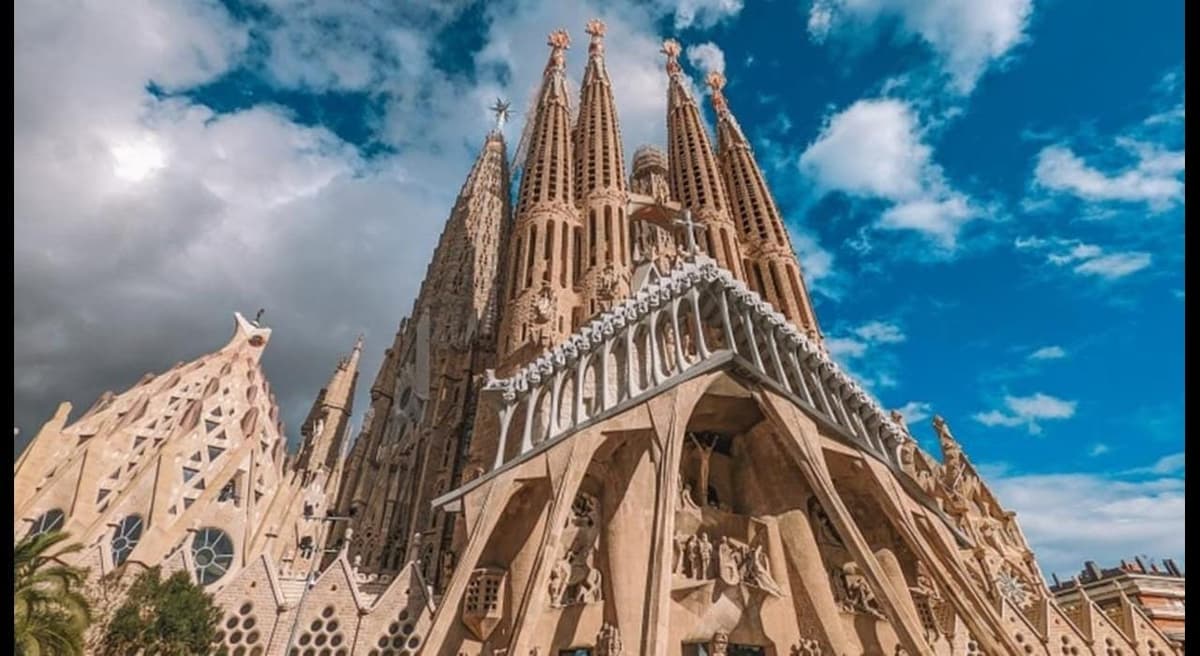 Barcelona: ticket de entrada y visita guiada a la Sagrada Familia