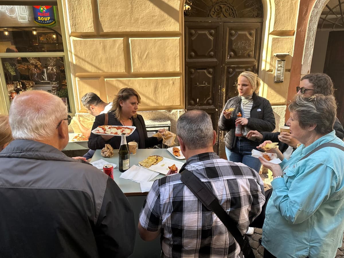 Rome: Campo de Fiori & Ghetto Street Food Sightseeing Tour
