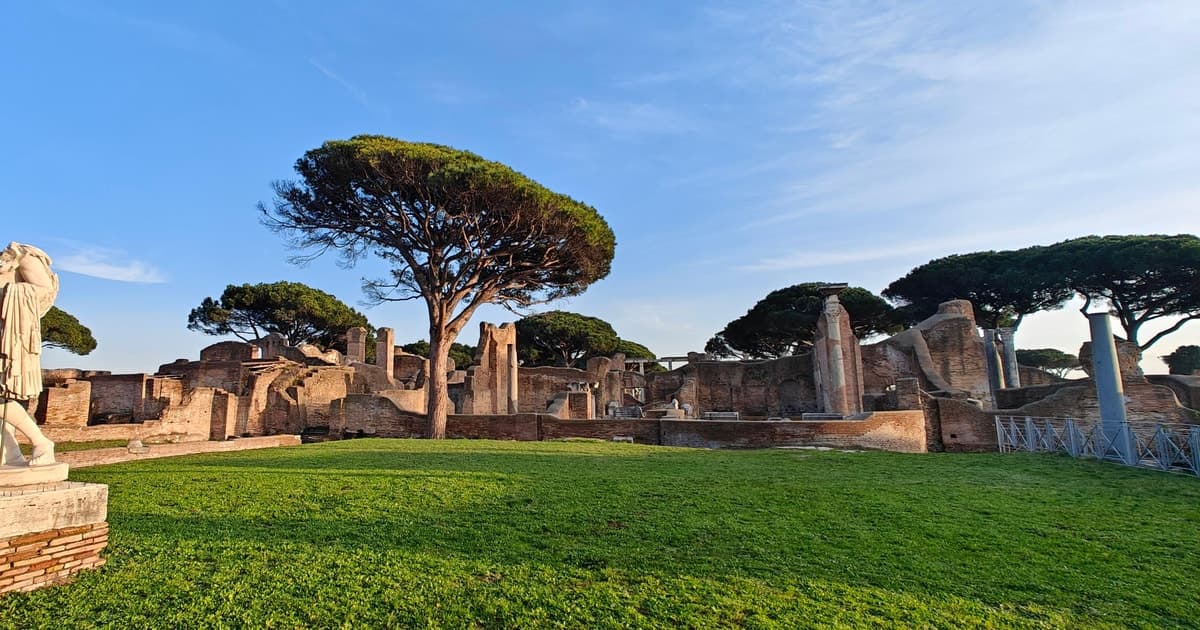 Ostia Antica: archaeological site tour with Italian Gelato