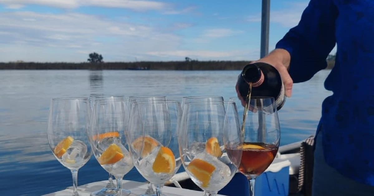 Valencia: Paseo en barca con cata de vermuts valencianos