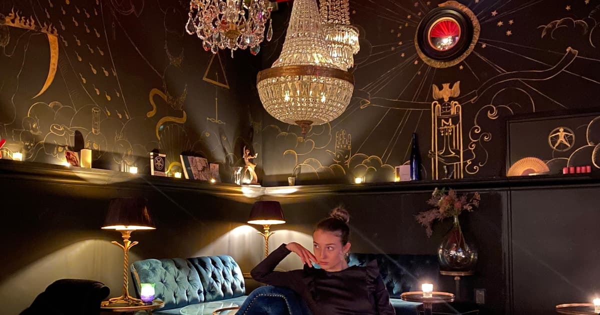 Paris: Discover Hidden Bars and Speakeasies