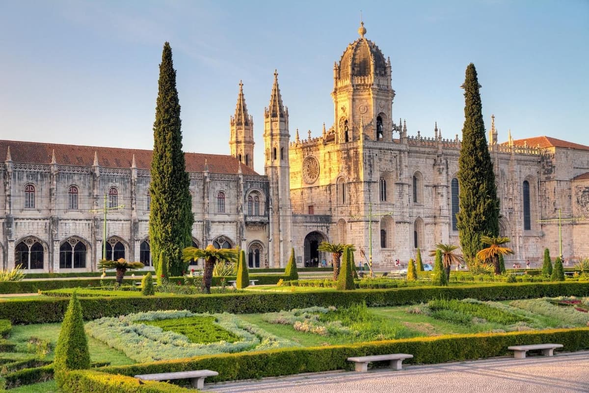 Lisbon: The Discoveries Treasure Hunt in Belém