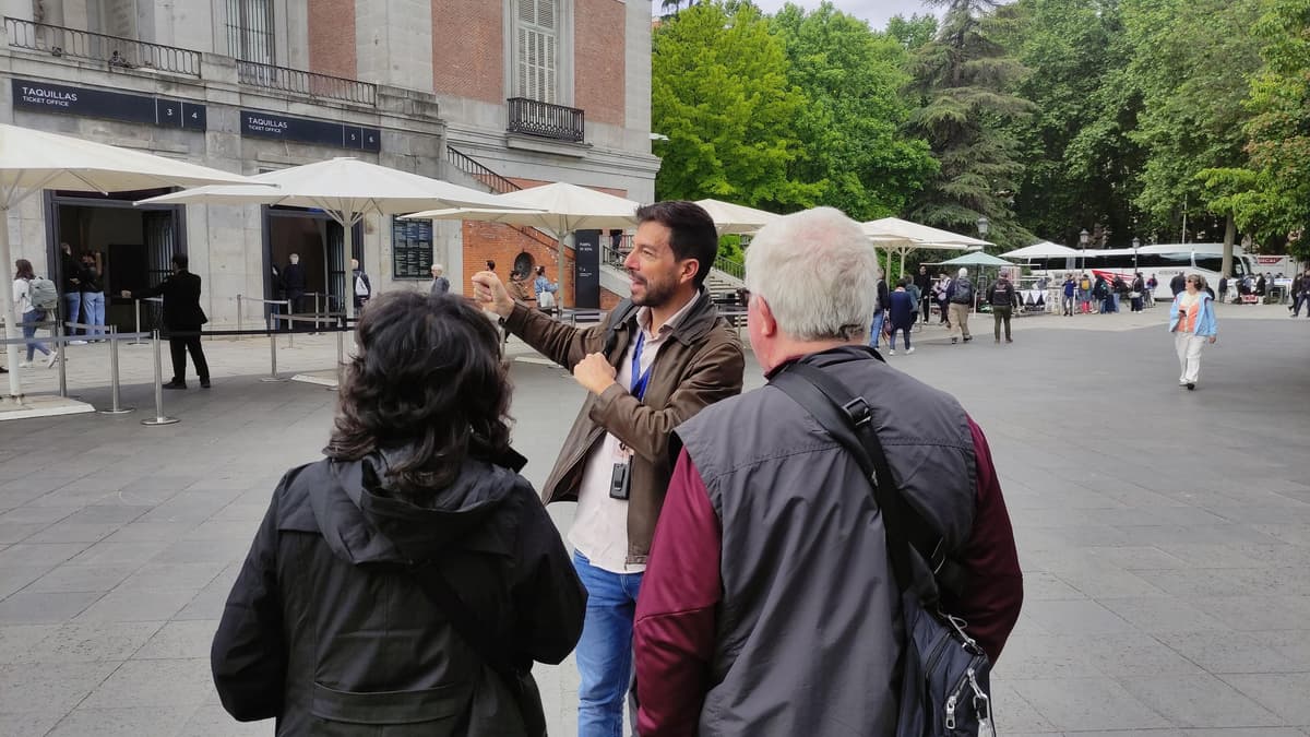 Madrid en un día: obras maestras del Prado y parque del Retiro en bicicleta