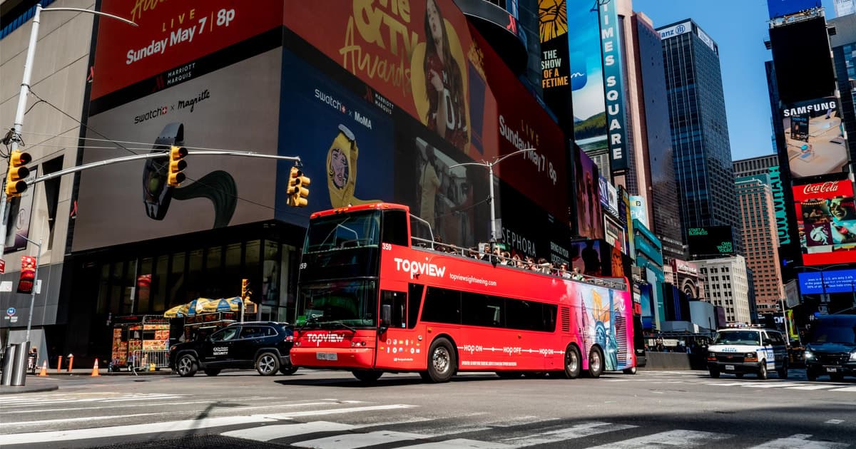 NYC: Hop-On Hop-Off Downtown & Uptown Sightseeing Tour