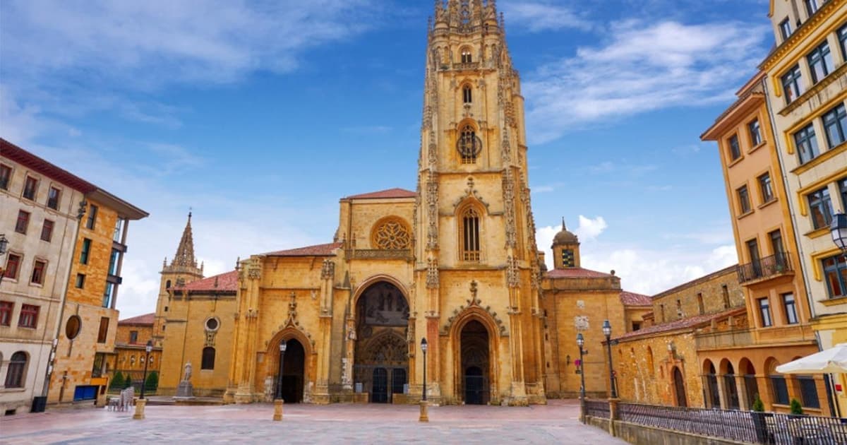 Tour por el centro histórico de Oviedo
