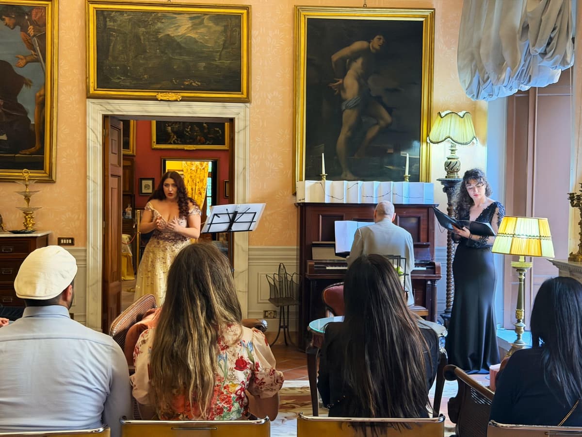 Tour guiado por los Apartamentos Secretos Doria Pamphilj y concierto de ópera