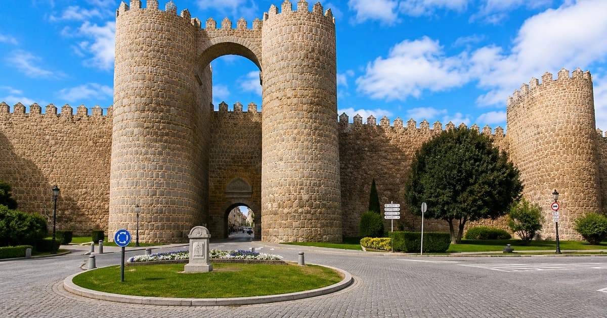 Ávila: tour guiado a pie con yemas de Santa Teresa