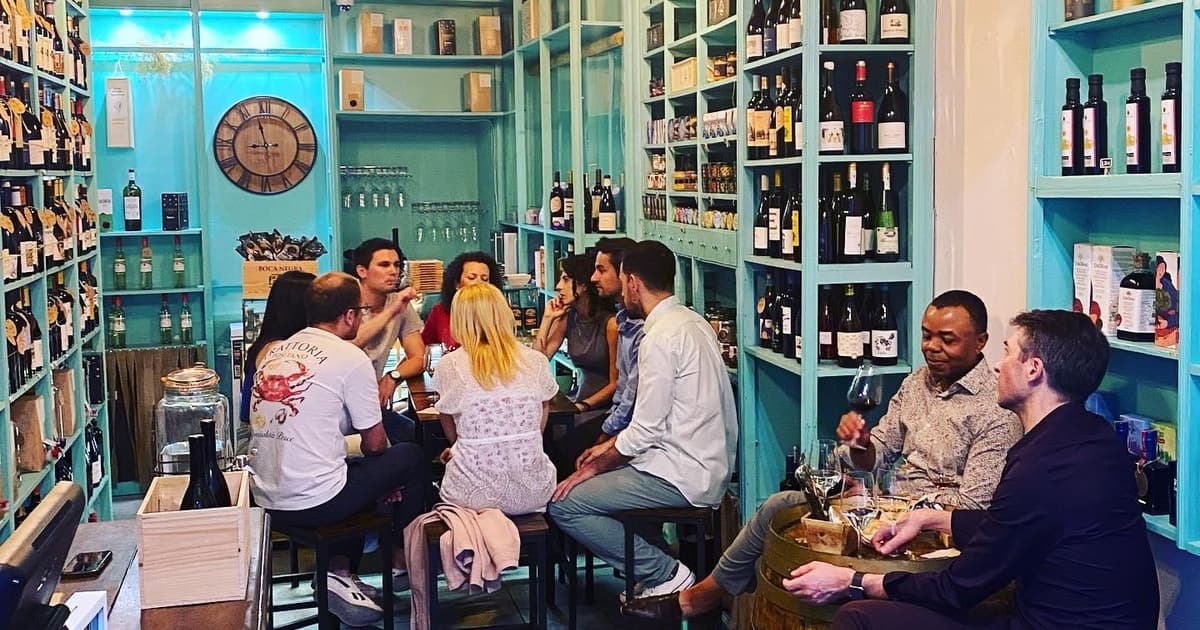 Sevilla: Fun Wine Tasting with an Spanish Sommelier