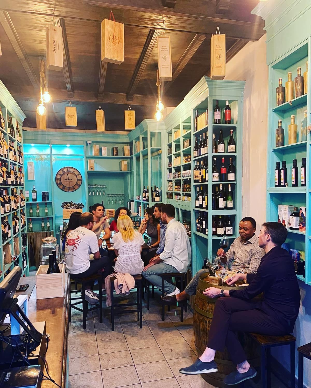 Sevilla: Fun Wine Tasting with an Spanish Sommelier