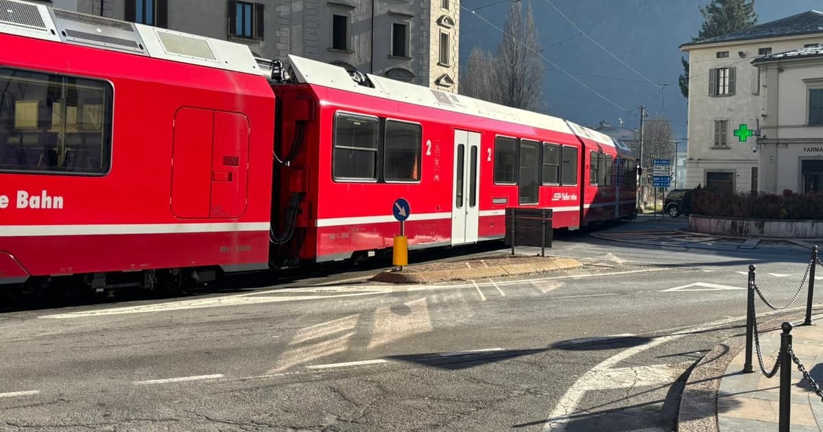 Milán: Tour del Bernina con el famoso Trenino Rosso hasta Saint Moritz