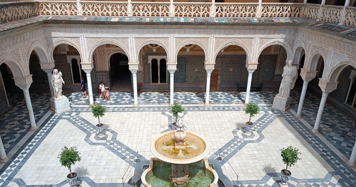 Sevilla: Visita guiada de la Casa de Pilatos con entradas