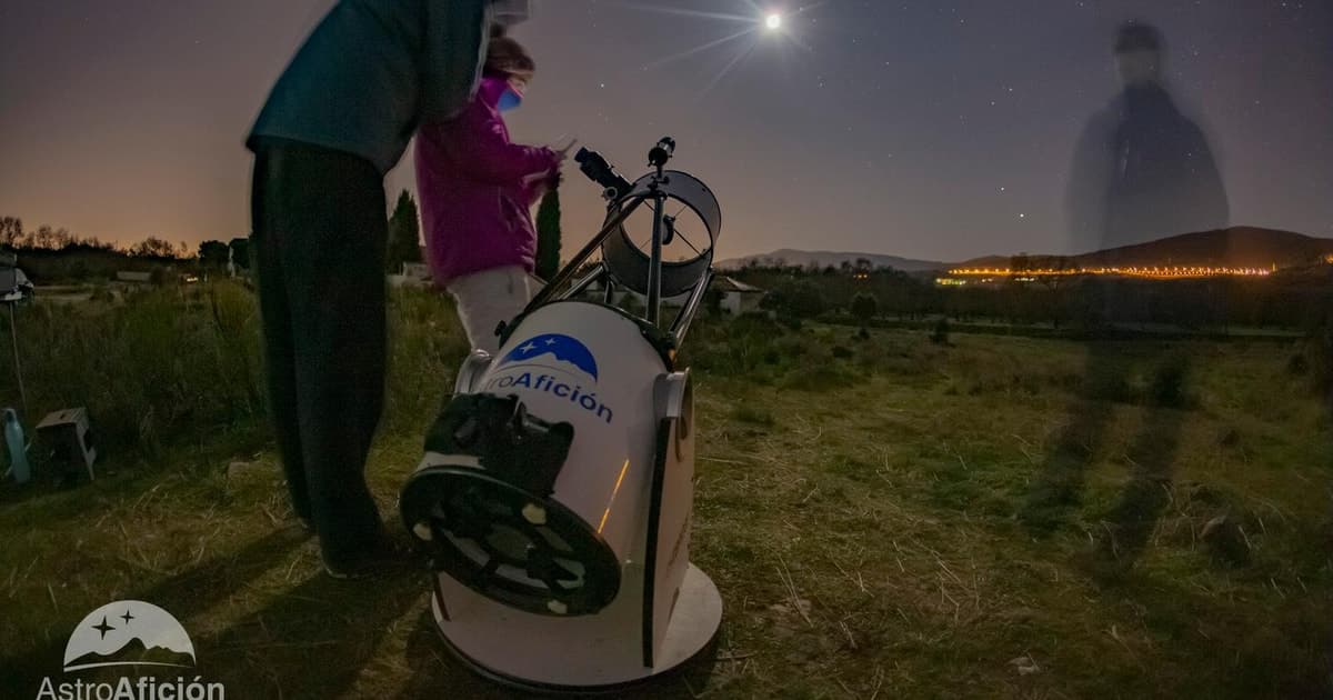 Madrid: Observación del cielo nocturno con astrónomo experto