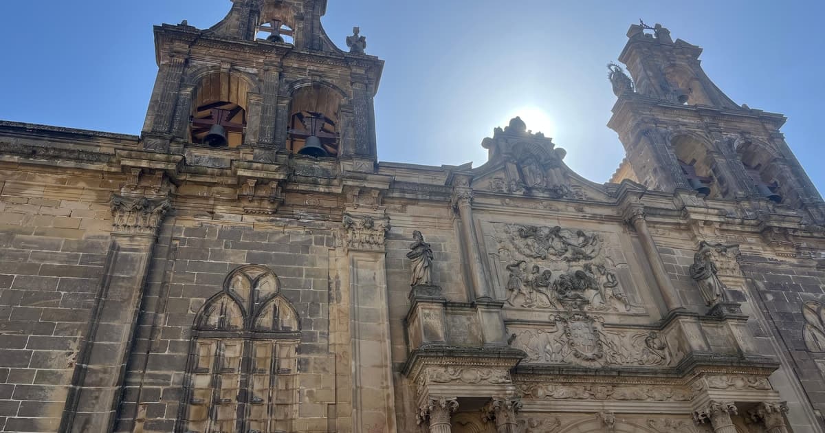 VISITA GUIADA A ÚBEDA: Visita Úbeda con entradas a monumentos incluidas.