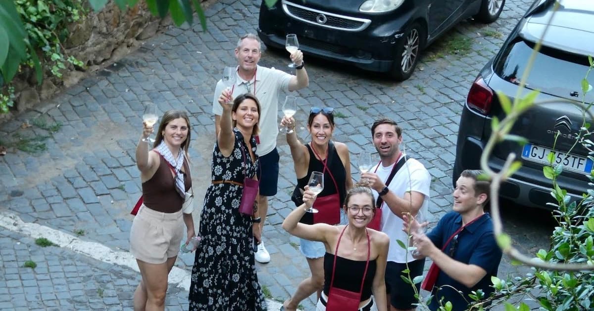 Roma: paseo del vino al atardecer con maridajes de comida