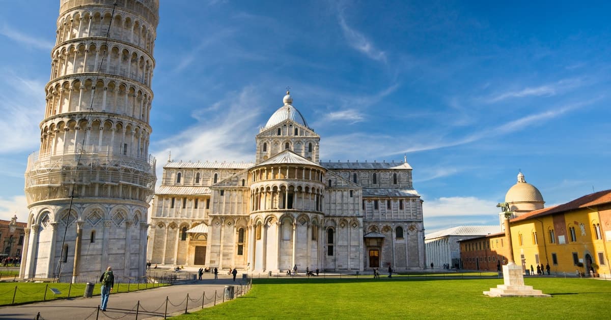 Pisa, Siena y San Gimignano con almuerzo y experiencia en una bodega