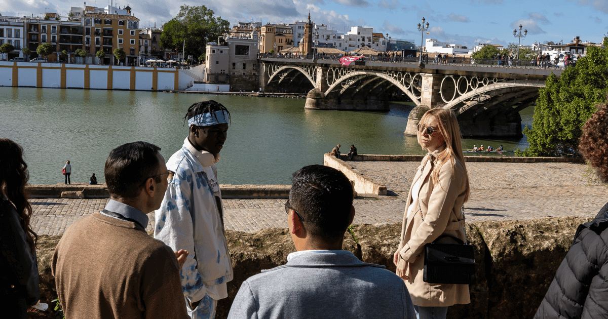 Sevilla: tour a pie por el emblemático barrio de Triana en grupos muy pequeños