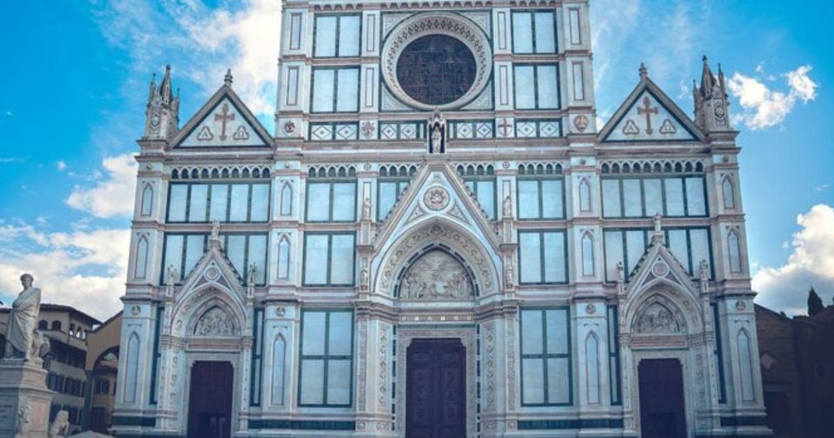 Santa Croce Church Guided Tour in Florence