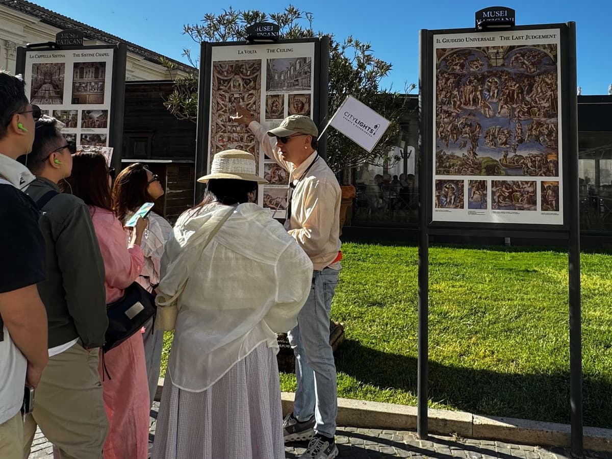 Tour en grupo reducido por los Museos Vaticanos, con acceso a la basílica de San Pedro