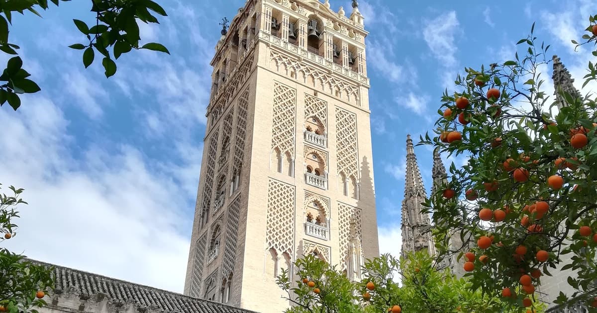 Seville: Fast Track Cathedral + Giralda Tower