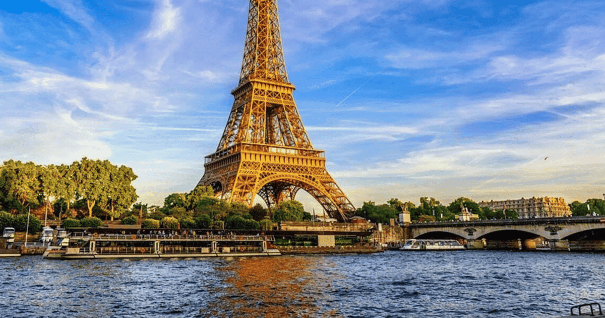 París: cima de la Torre Eiffel en privado y paseo en barco por el Sena