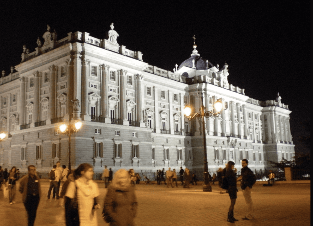 Madrid - Misterios reales, crímenes y leyendas del Madrid oscuro