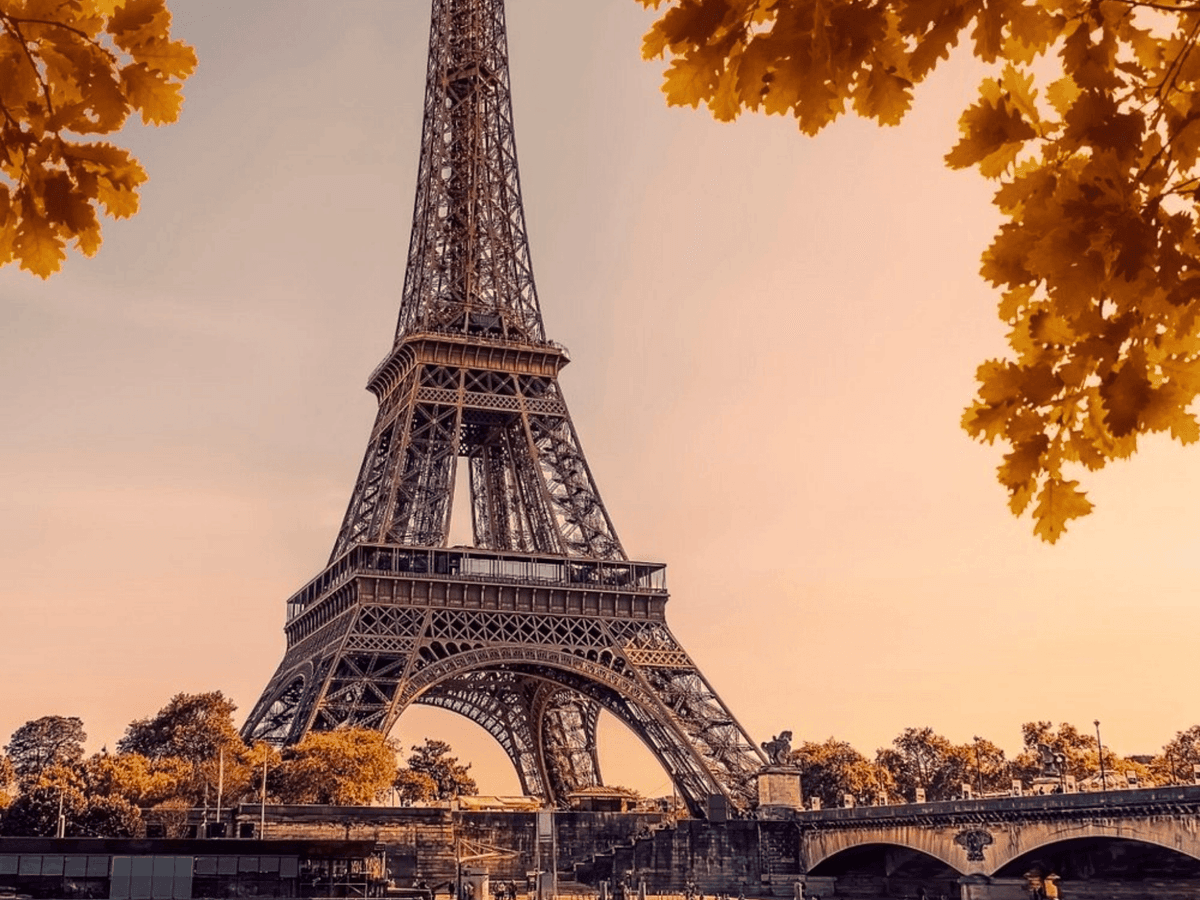 París: cima de la Torre Eiffel en privado y crucero por el Sena