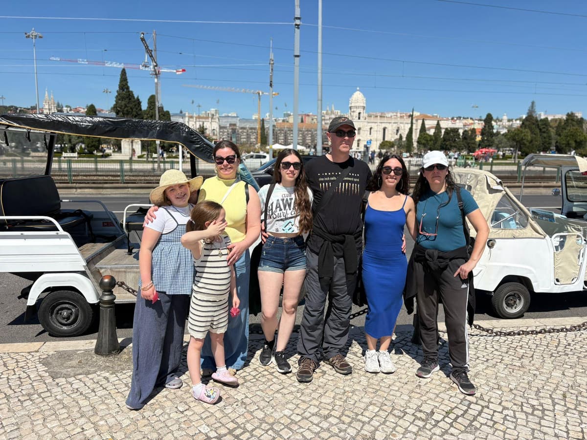 Lisbon: Tuk-Tuk Tour of Alfama, Belém & Viewpoints + Ginjinha & Rooftop