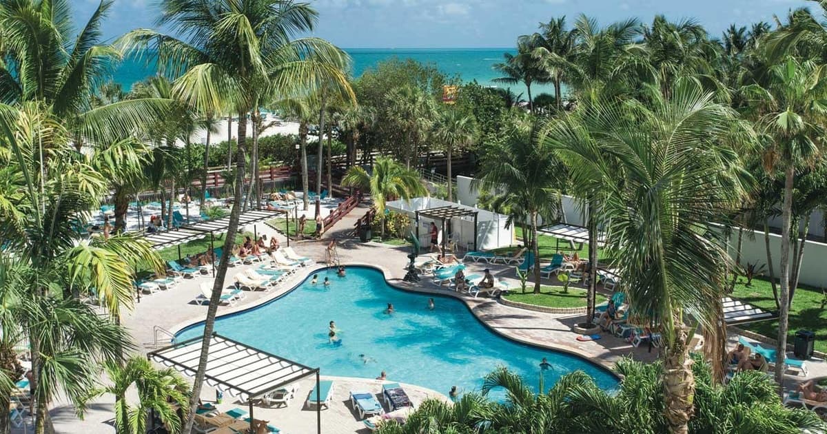 Miami Beach: pase de día para la piscina y la playa del Riu Plaza