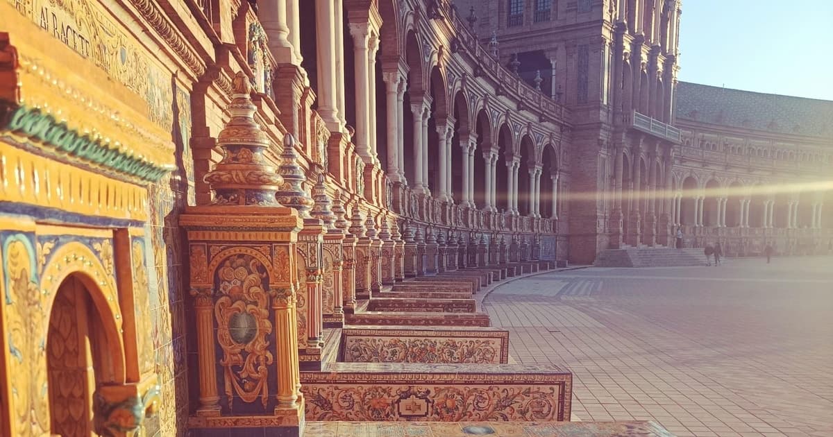 Tour privado con guía local: descubra la Sevilla imprescindible
