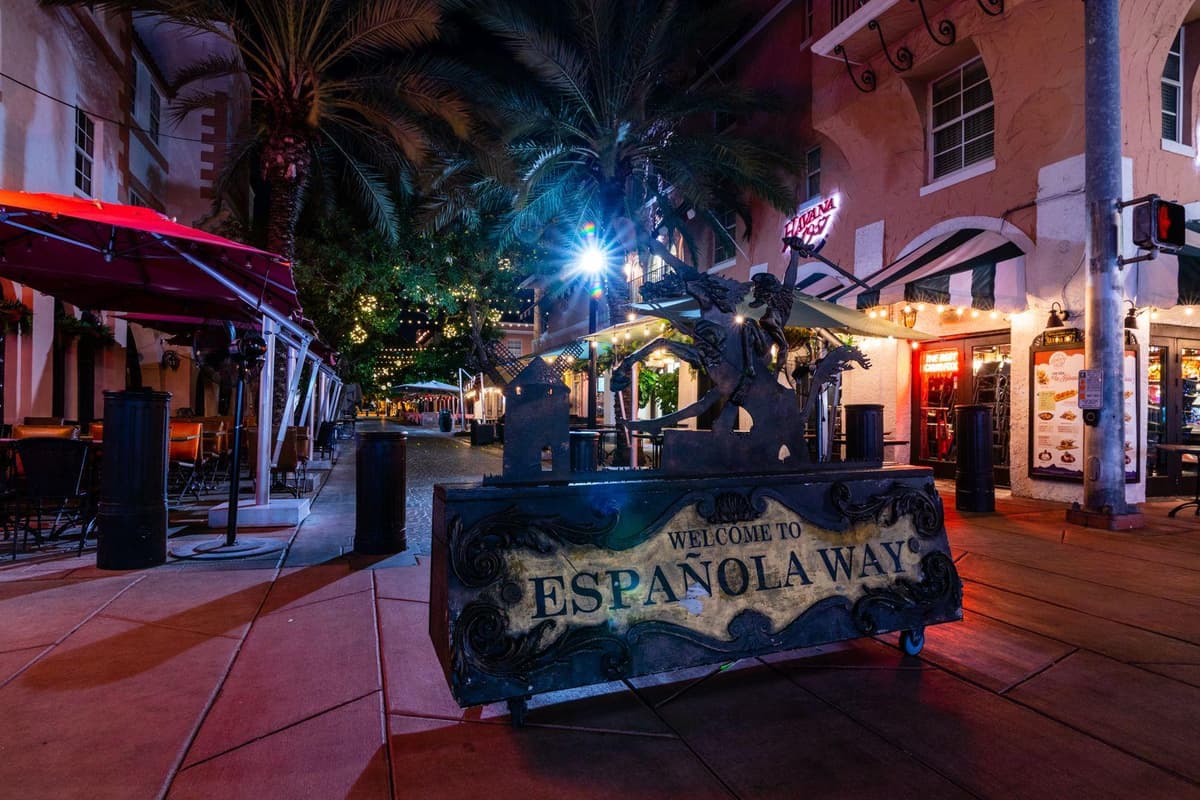 Menace, Murder & Malice: Miami Ghost Tours