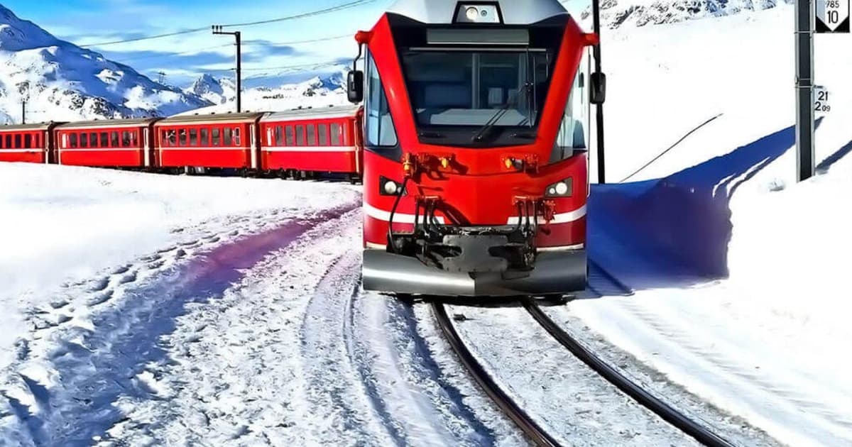 From Milan: St. Moritz Day Tour by Bernina Train