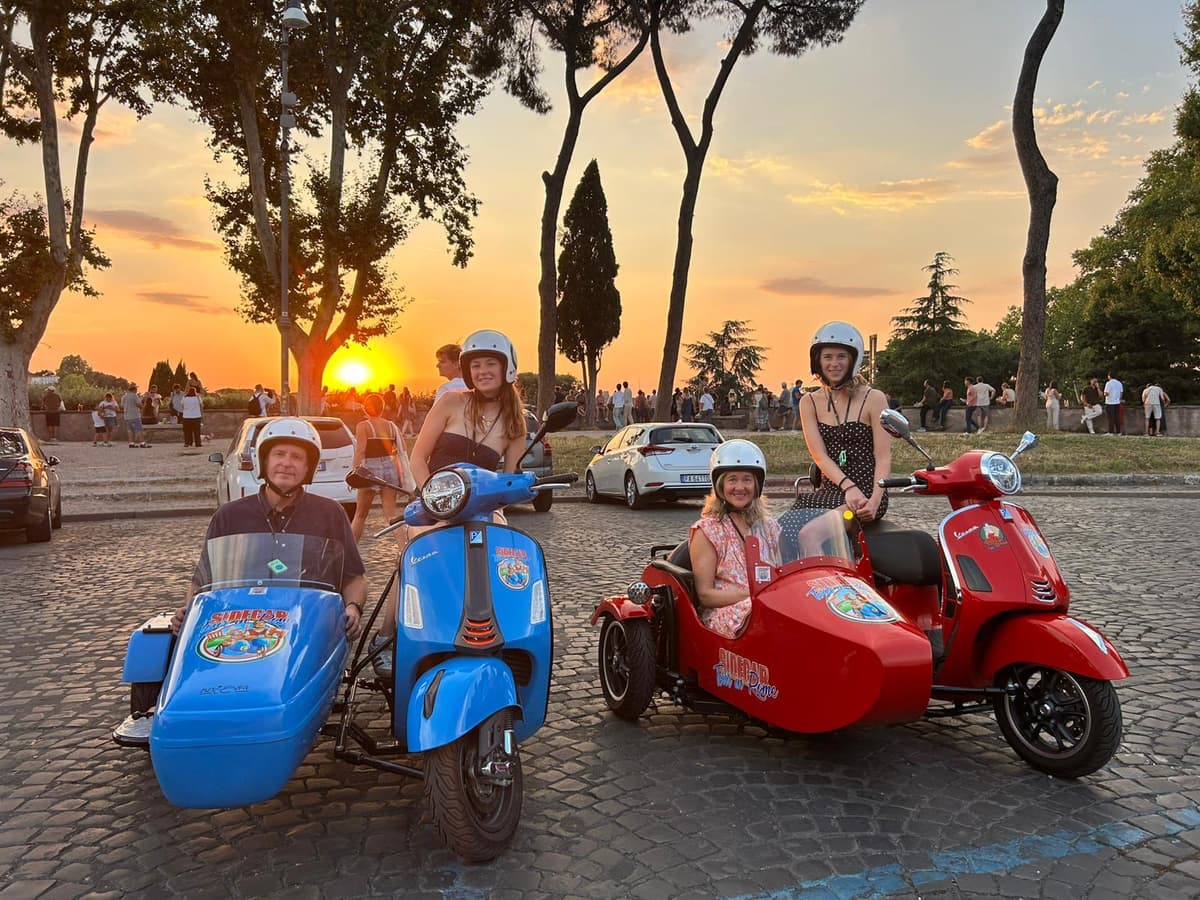 Rome: Private 3H Vespa Sidecar Tour with Free Maritozzo