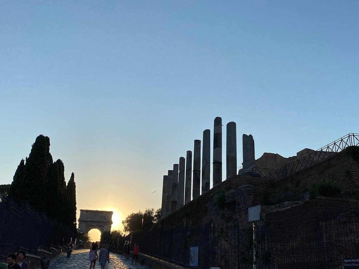Rome: Ancient Rome Nighttime Sightseeing Tour