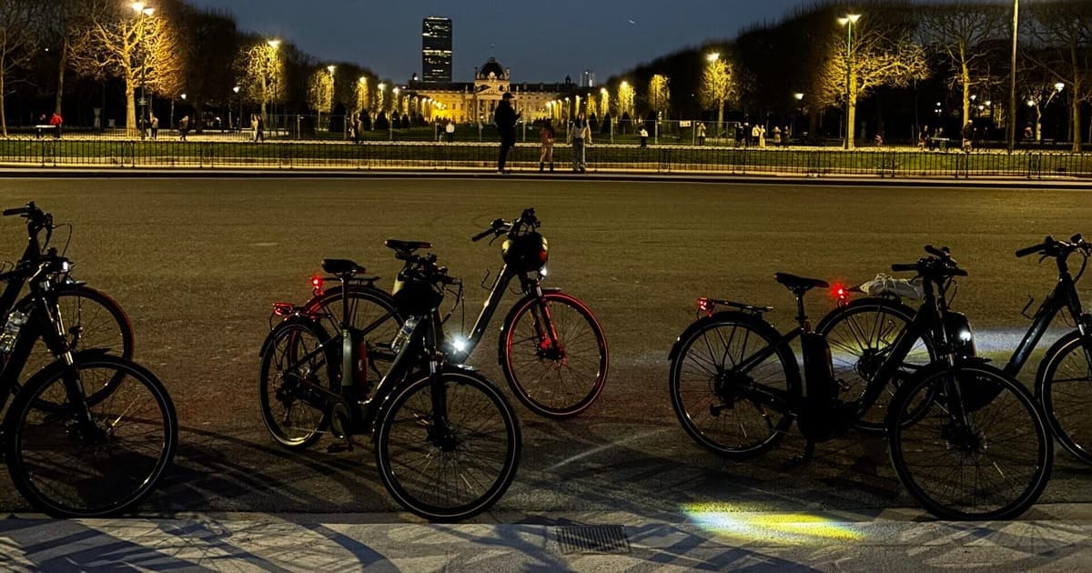 Paris E-Bike tour of 2.5 hours