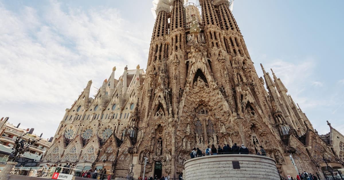 Barcelona: tour por los puntos destacados de la Sagrada Familia en grupo reducido