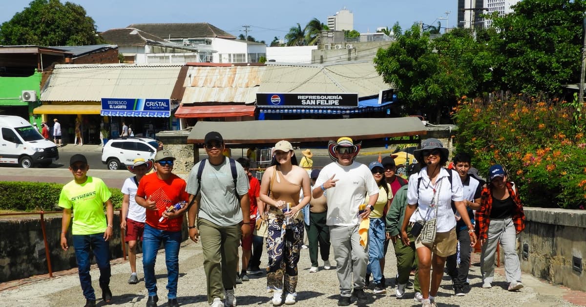 Cartagena: tour de 2 días por la ciudad, paseo en barco al atardecer y día en la playa