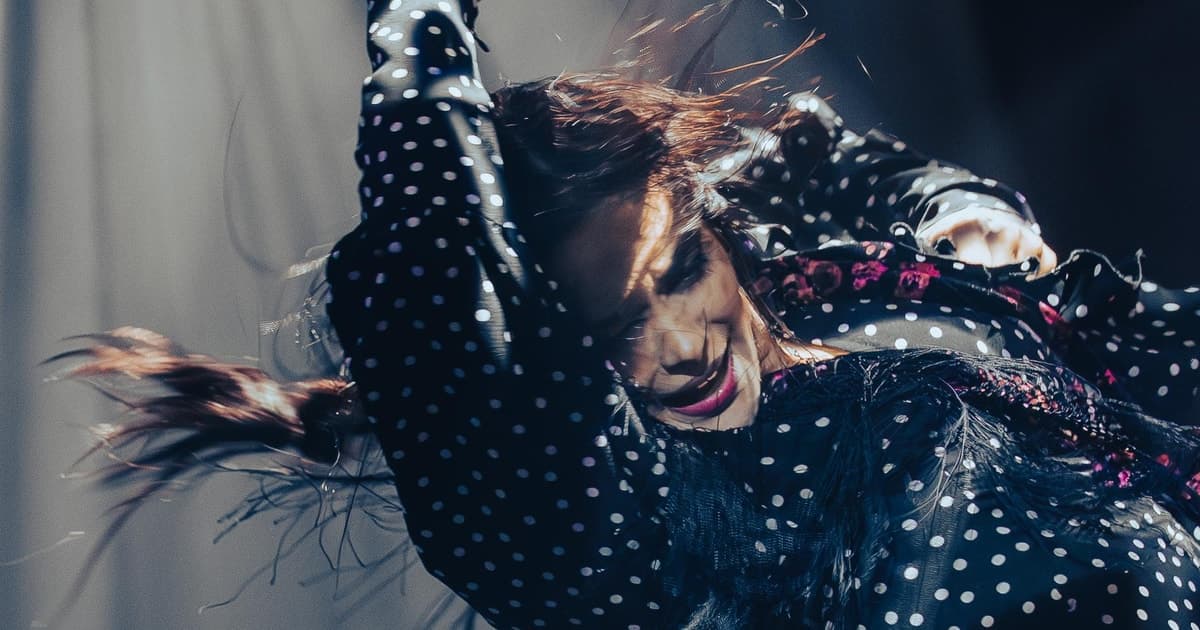 Seville: Flamenco Show Ticket at Tablao Flamenco Las Setas