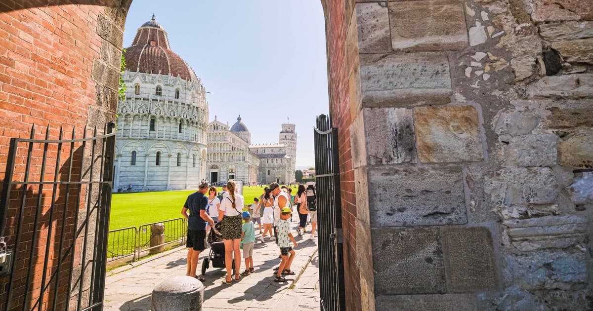Florence: Pisa, Siena and San Gimignano Small Group Day Trip