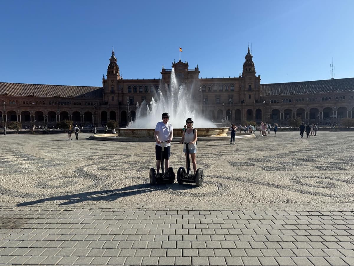 Sevilla: Segway Tour 90 minutos por Plaza de España y Parque de Maria Luisa