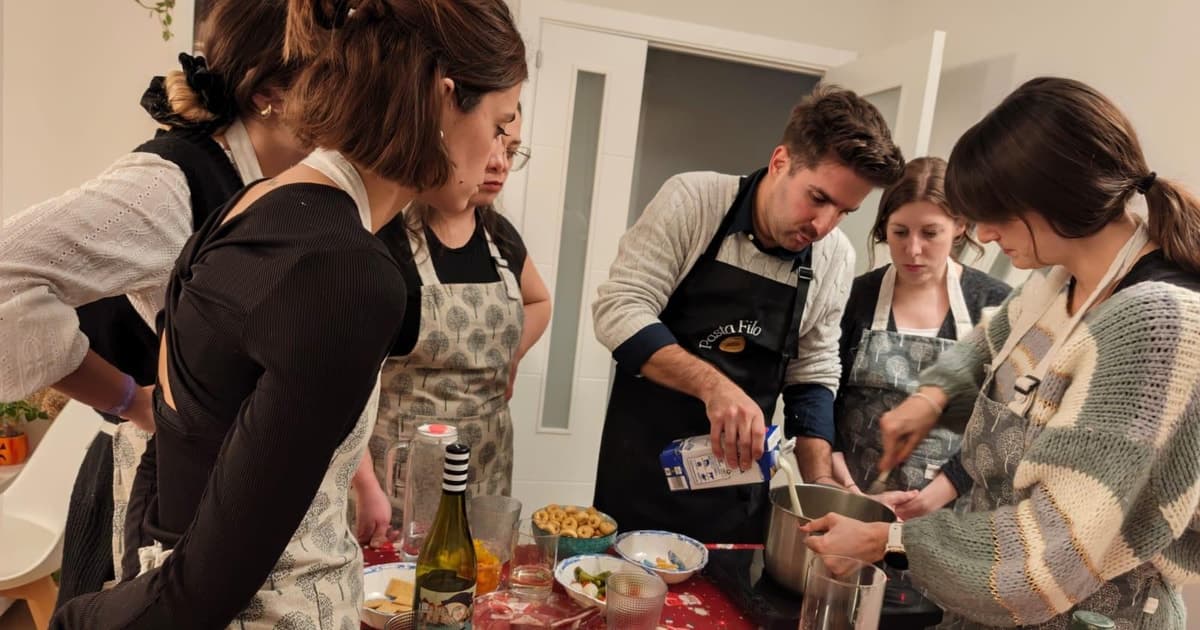Madrid: Fresh pasta workshop and food tasting with aperitif