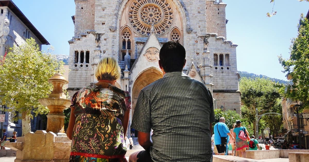 Tour en autobús y tranvía por Valldemossa, Sóller y Port de Sóller