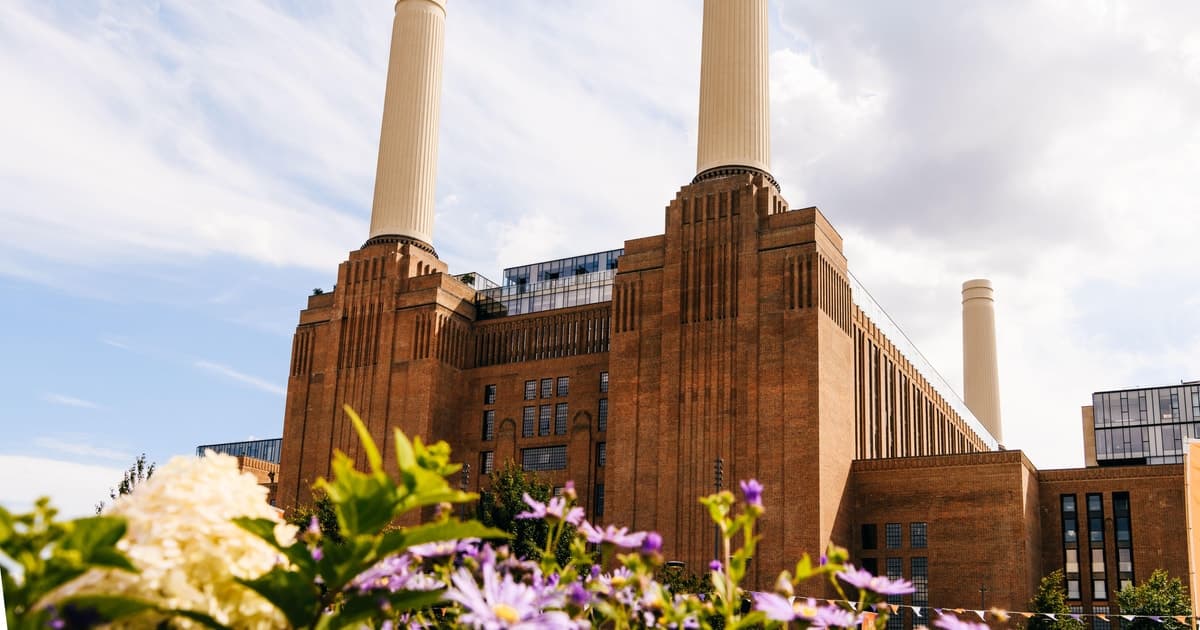 The Chimney Lift at Battersea Power Station