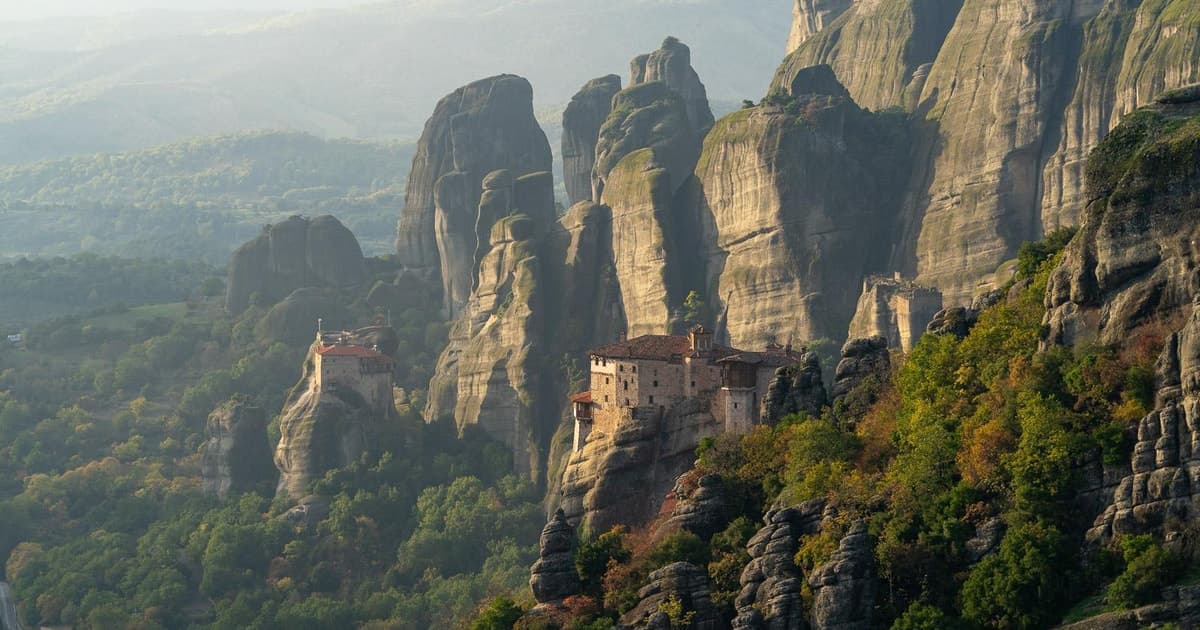 From Athens: Meteora Caves & Monasteries Day Trip by Train