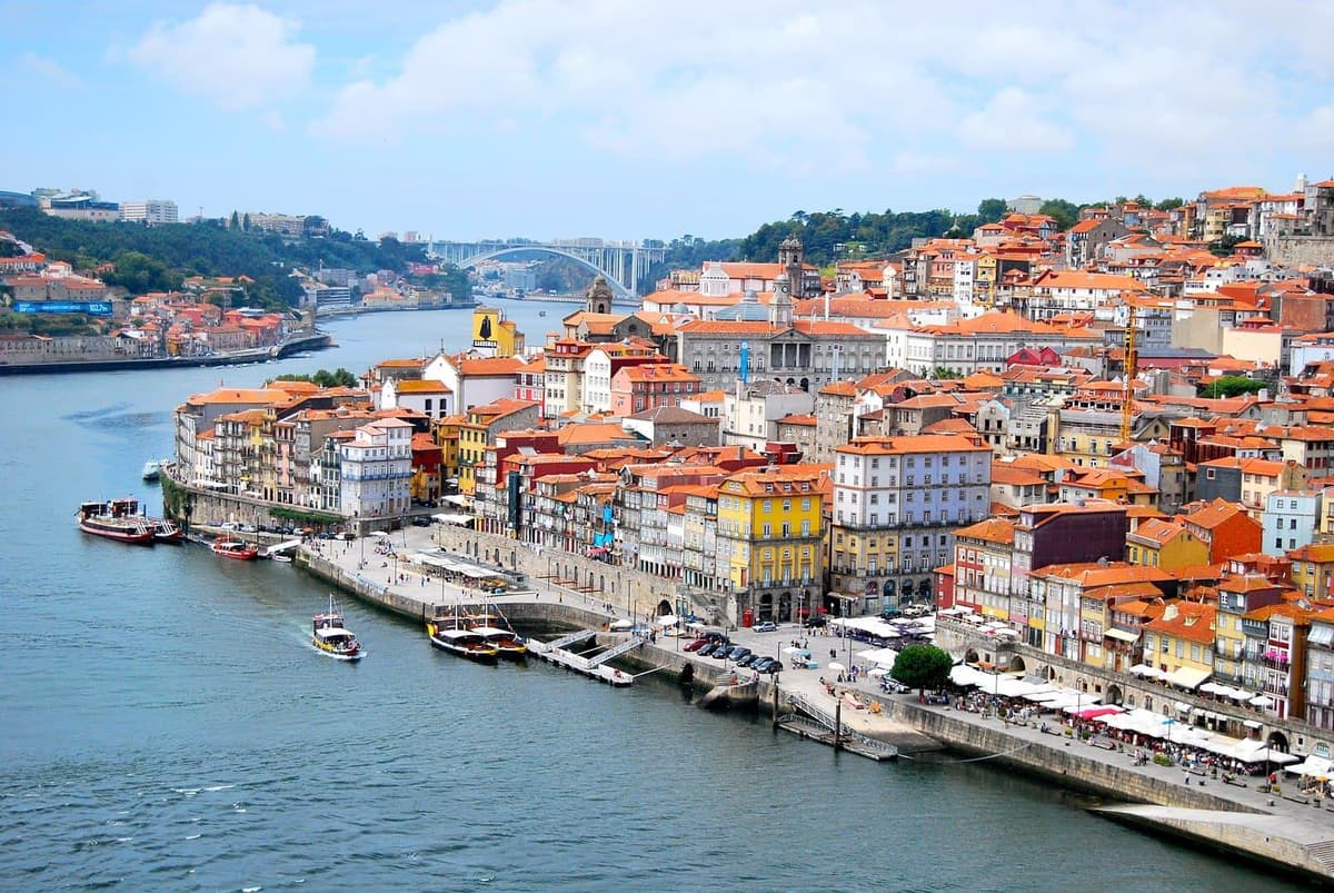 Porto "Old Town" Walking Tour (small groups)