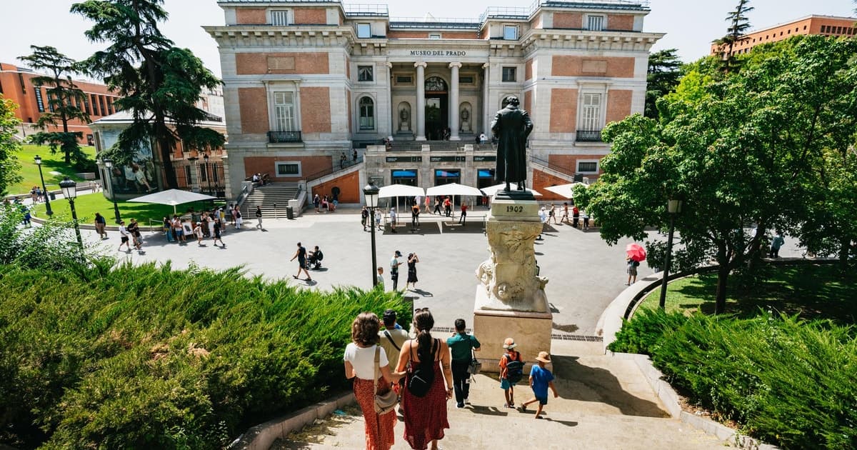 Madrid: Museo del Prado con tapas opcionales o tour en bici eléctrica