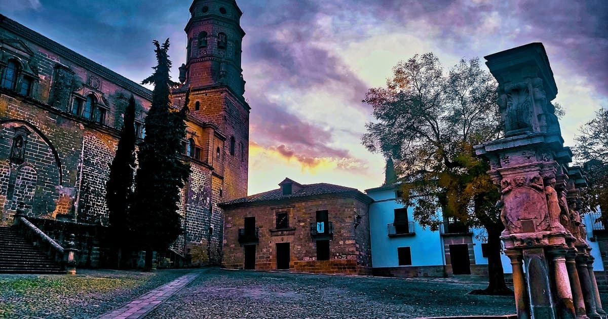 Baeza: Tour guiado a pie de Historia y leyendas