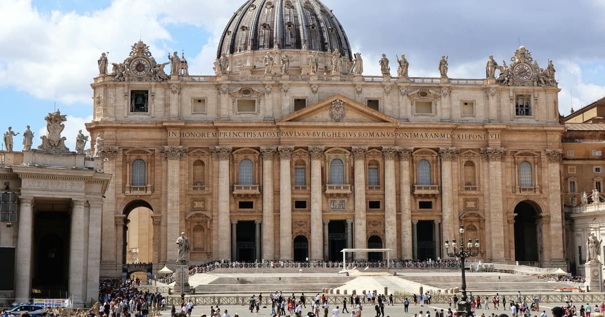 Visita la basílica de San Pedro, las grutas del Vaticano y la tumba de San Pedro