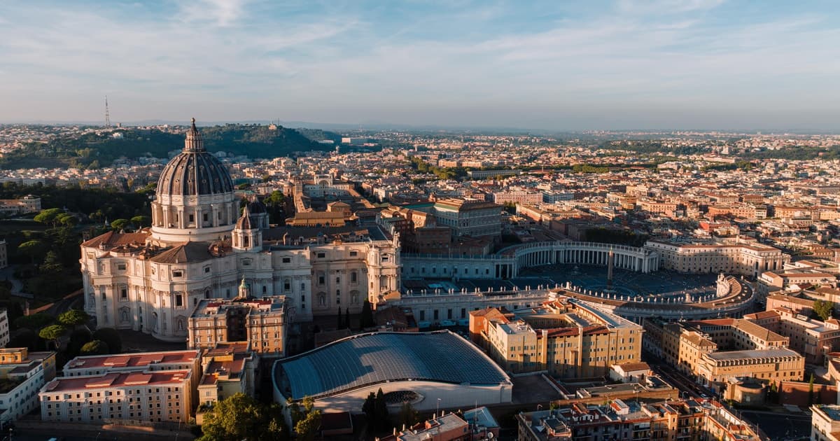 Vatican: St Peters, Tombs & Dome Ticket with Interactive app