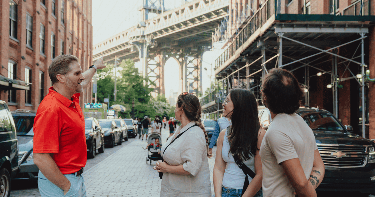 Brooklyn Bridge, Brooklyn Heights & DUMBO Walking Tour